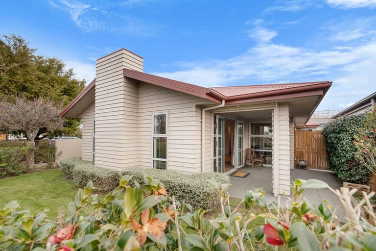 Photo of property in 37 Frank Street, Papanui, Christchurch, 8053
