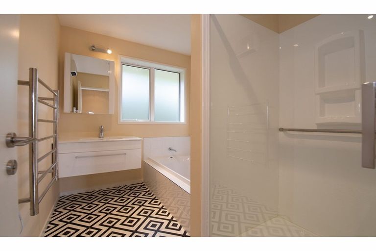 Photo of property in 44 Huntsbury Avenue, Huntsbury, Christchurch, 8022