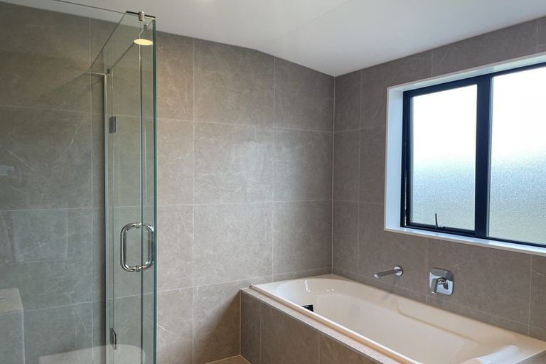 Photo of property in 19d Roseberry Avenue, Birkenhead, Auckland, 0626