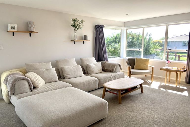 Photo of property in 92 Roberta Drive, Somerfield, Christchurch, 8024