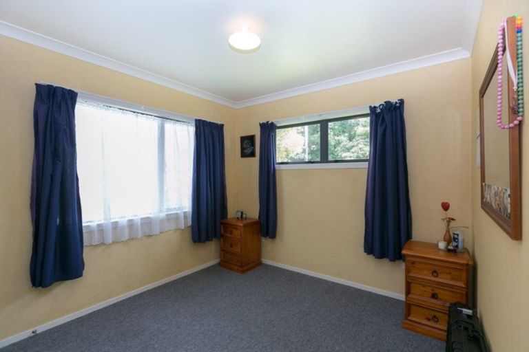 Photo of property in 55 Seaview Road, Marfell, New Plymouth, 4310