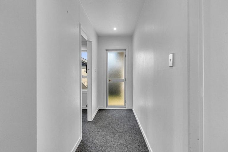 Photo of property in 32 Bentley Street, Russley, Christchurch, 8042