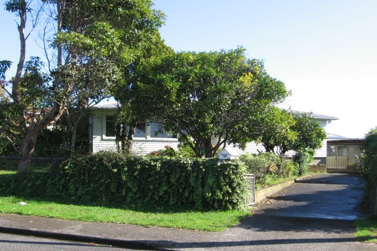 Photo of property in 17 Tindall Crescent, Otara, Auckland, 2023