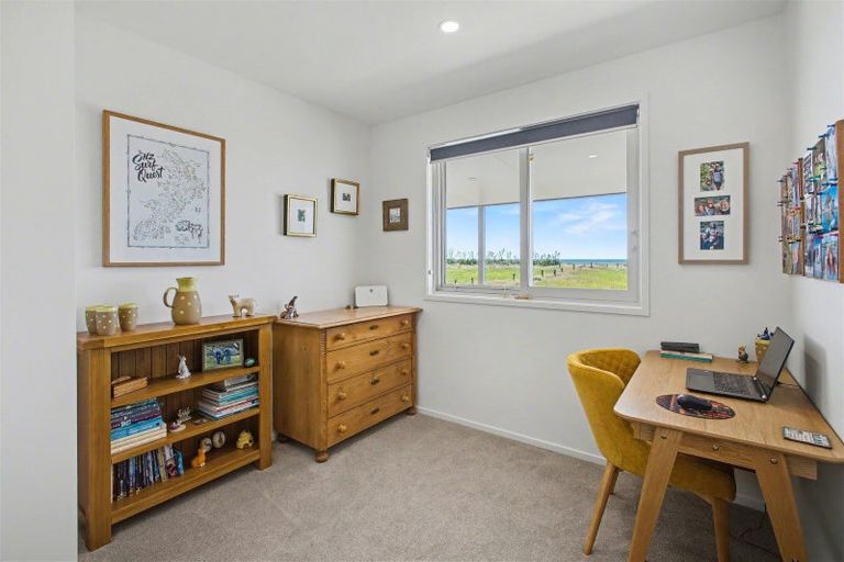 Photo of property in 22 Elley Drive, Carters Beach, Westport, 7825