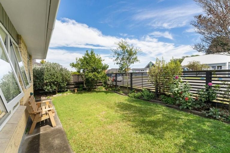 Photo of property in 126a Hillcrest Road, Raumati Beach, Paraparaumu, 5032