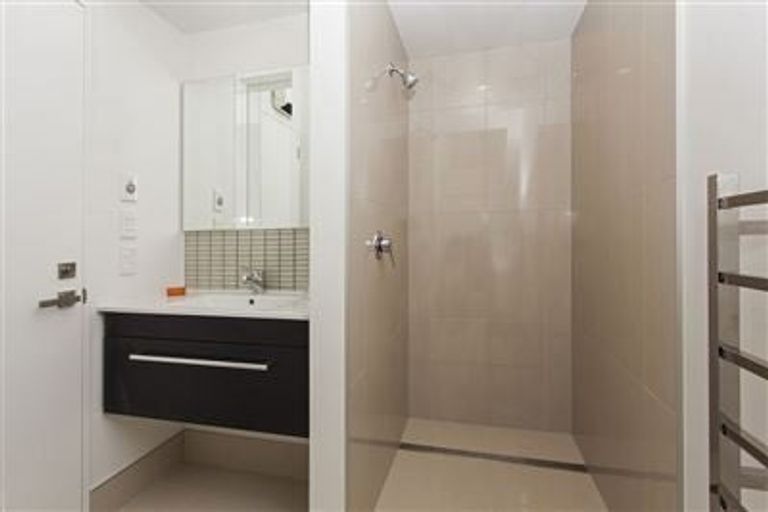 Photo of property in 1036e Colombo Street, St Albans, Christchurch, 8014