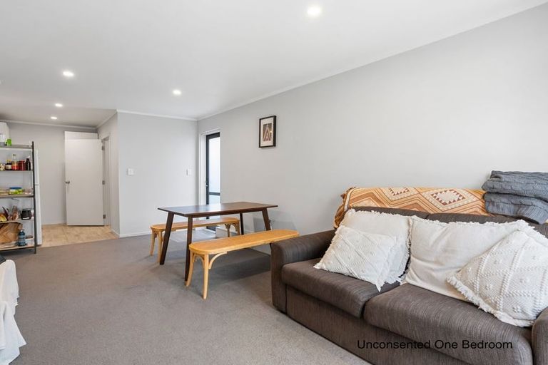Photo of property in 56 Makora Road, Massey, Auckland, 0614