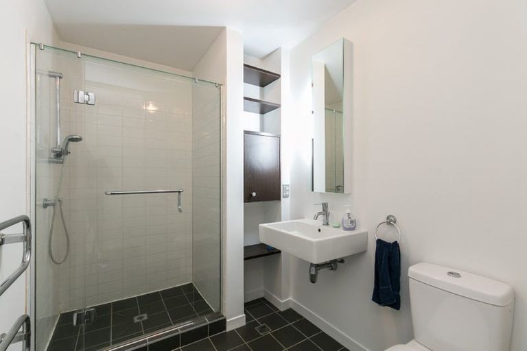 Photo of property in Montreaux Apartments, 10j/164 The Terrace, Wellington Central, Wellington, 6011