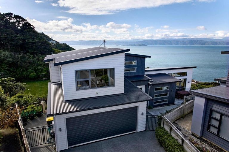 Photo of property in 10 Hervey Way, Kaiwharawhara, Wellington, 6035