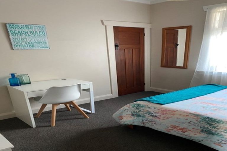 Photo of property in 22 Ngaio Street, Strandon, New Plymouth, 4312