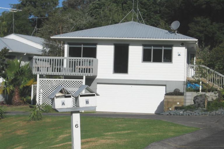 Photo of property in 2/6 Greenridge Court, Glenfield, Auckland, 0629
