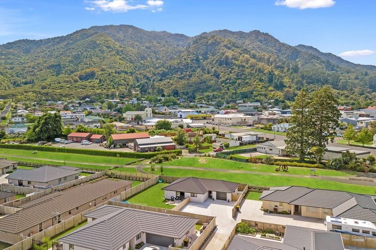 Photo of property in 17 Millar Street, Te Aroha, 3320