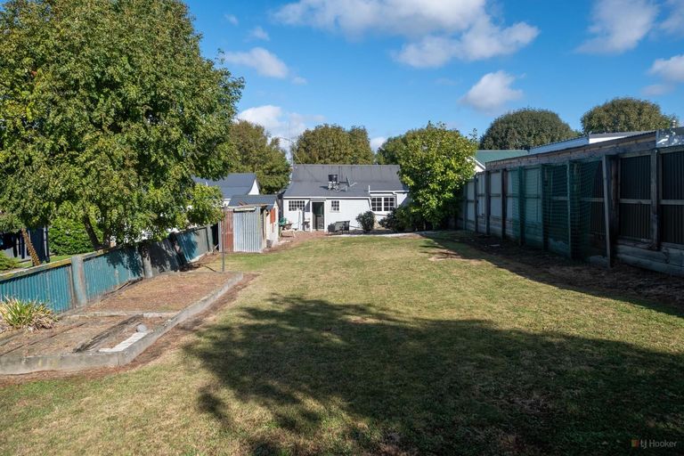Photo of property in 22 Memorial Avenue, Parkside, Timaru, 7910