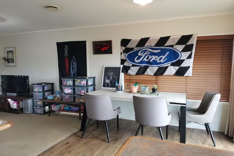 Photo of property in 18 Tamure Place, Ruakaka, 0116