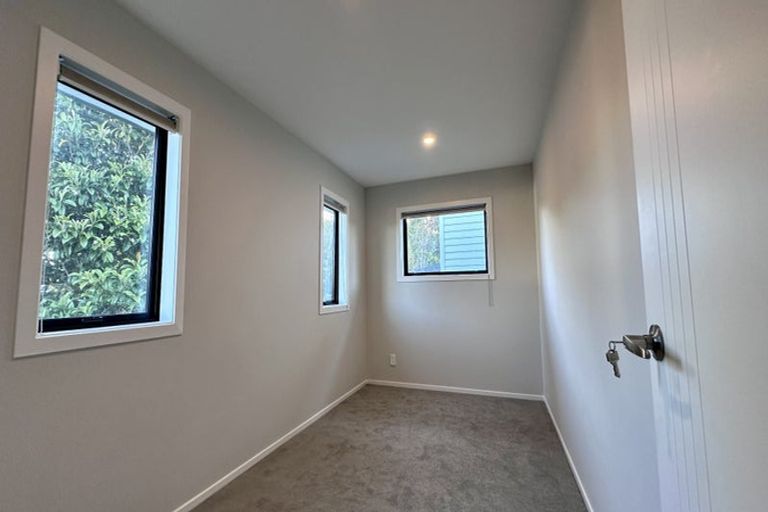 Photo of property in 9c Links Road, New Lynn, Auckland, 0600