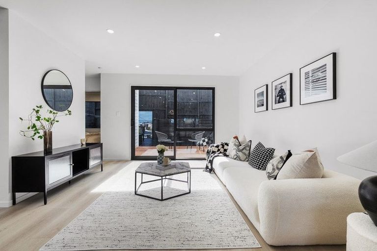 Photo of property in 12b Rewi Street, Torbay, Auckland, 0630