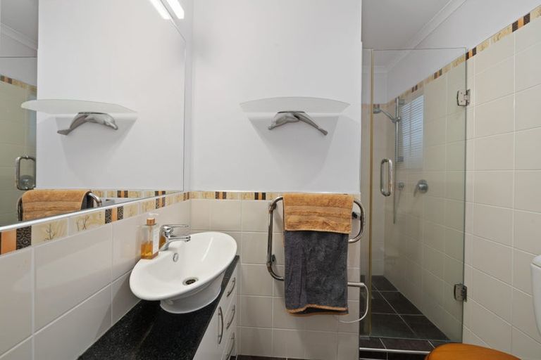 Photo of property in 3 Bezar Place, Flat Bush, Auckland, 2016