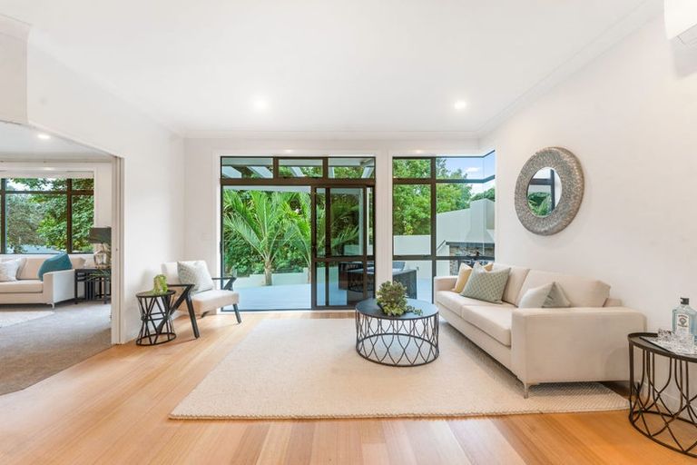 Photo of property in 1a Whitby Crescent, Mairangi Bay, Auckland, 0630