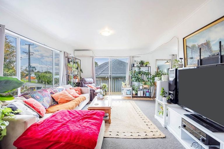 Photo of property in 9 Blacks Road, Greenhithe, Auckland, 0632