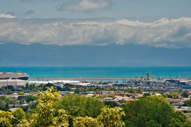 Photo of property in 118 Cleveland Terrace, Maitai, Nelson, 7010