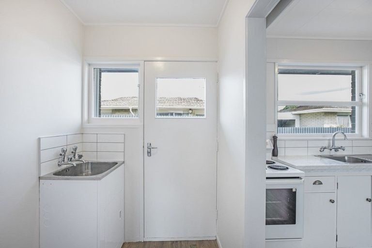 Photo of property in 2/507 Burnett Street, Mahora, Hastings, 4120