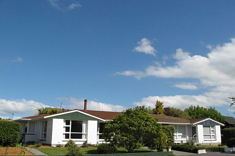 Photo of property in 2 Ashbourne Street, Burnside, Christchurch, 8053