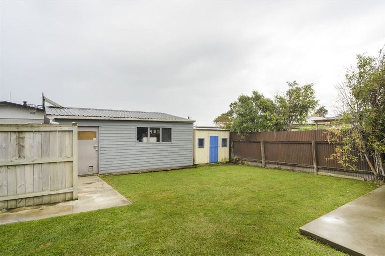 Photo of property in 77 Kaimanawa Street, Kelvin Grove, Palmerston North, 4414