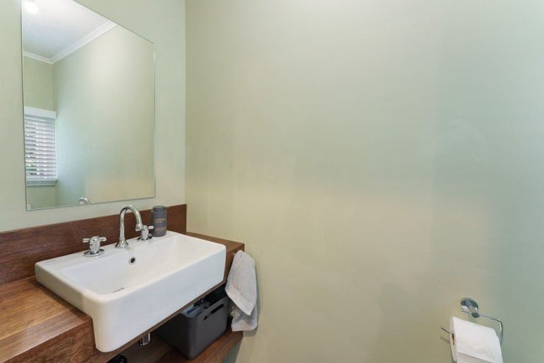 Photo of property in 3 Arthur Street, Waikawa Beach, Levin, 5573