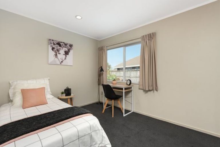 Photo of property in 18 Ocean Crest, Papamoa Beach, Papamoa, 3118