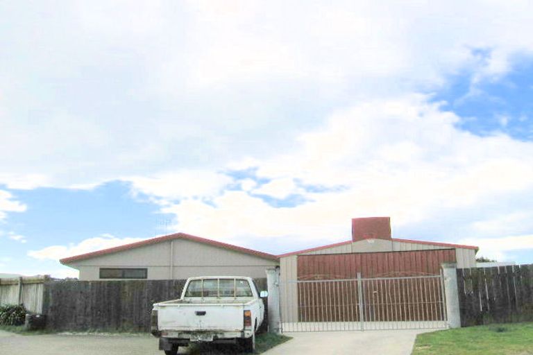 Photo of property in 38 Longstead Avenue, Papamoa Beach, Papamoa, 3118