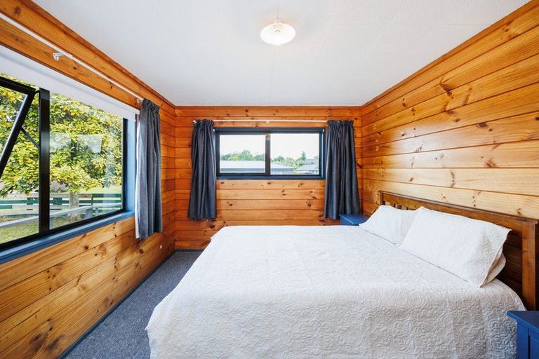 Photo of property in 14 Pukepapa Road, Marton, 4710