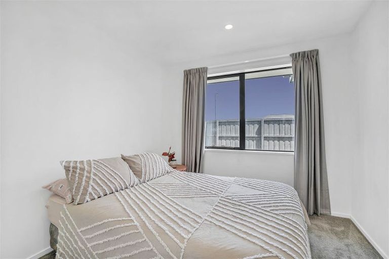 Photo of property in 43 Avanda Avenue, Rolleston, 7615