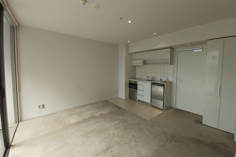 Photo of property in Halsey Apartments At Lighter Quay, 516/77 Halsey Street, Auckland Central, Auckland, 1010