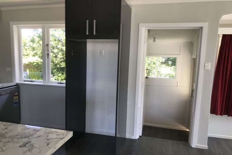 Photo of property in 3 Lancelot Road, Orewa, 0931