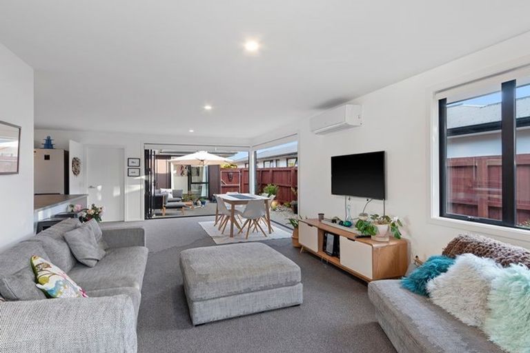 Photo of property in 75b Vivian Street, Burwood, Christchurch, 8083