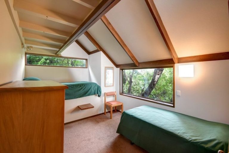 Photo of property in 26 Jane Street, Macandrew Bay, Dunedin, 9014