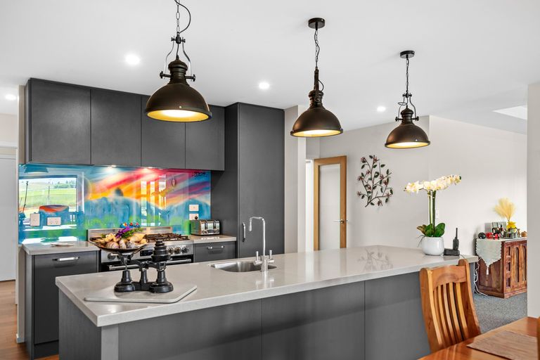 Photo of property in 57 Golden Road, Springvale, Alexandra, 9393