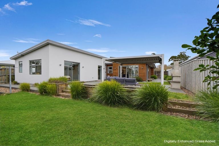 Photo of property in 95 Leistrella Road, Hoon Hay, Christchurch, 8025