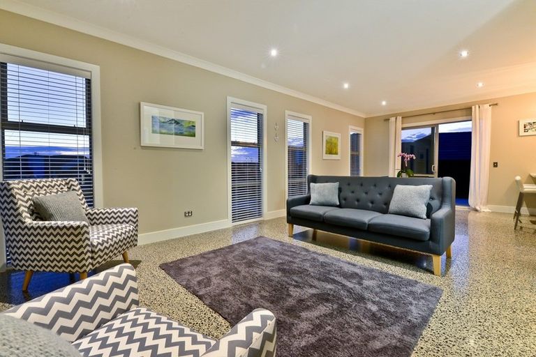 Photo of property in 15 Miranda Place, Flagstaff, Hamilton, 3210