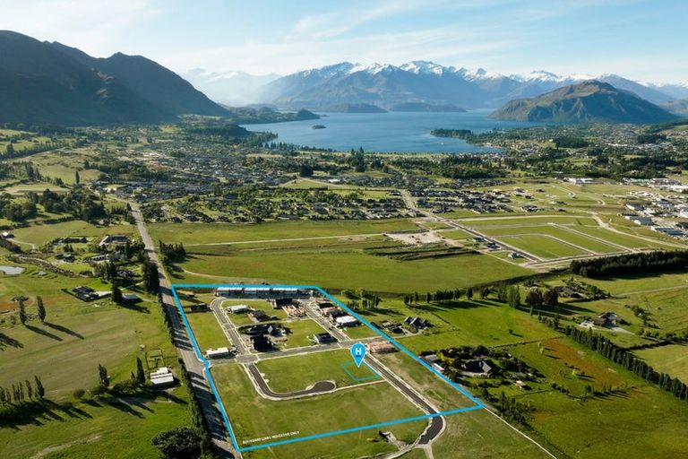 Photo of property in 13 Burbank Road, Wanaka, 9382