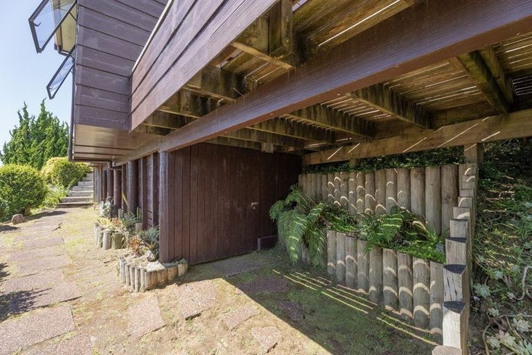 Photo of property in 14 Pine Grove, Tairua, 3508