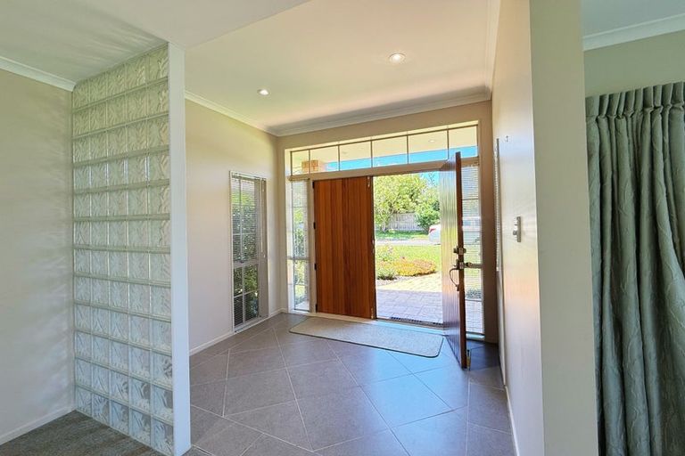 Photo of property in 10 Amherst Place, Albany, Auckland, 0632