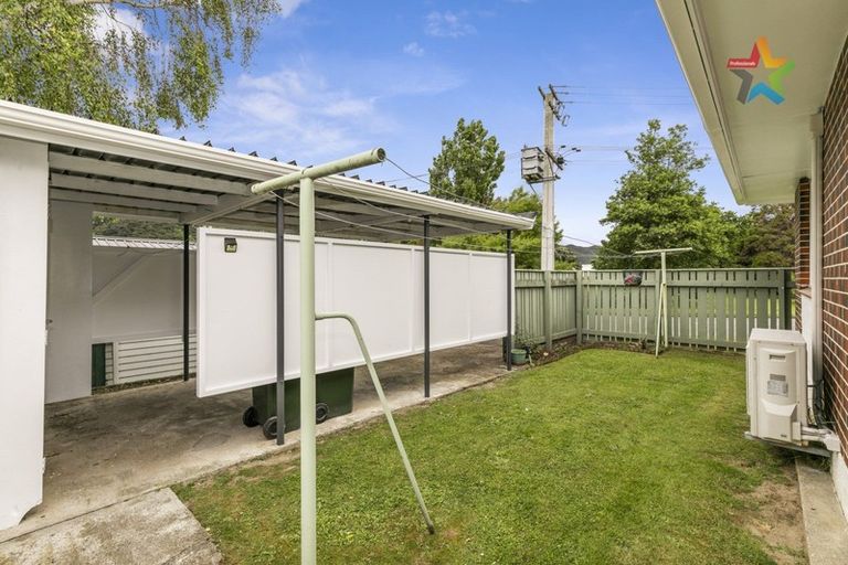 Photo of property in 143 Riverside Drive, Waiwhetu, Lower Hutt, 5010