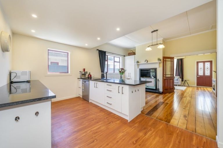 Photo of property in 24 Riverbank Street, Ebdentown, Upper Hutt, 5018