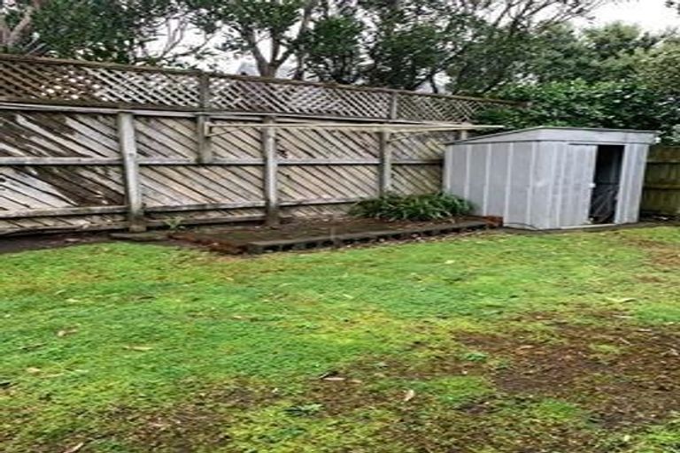 Photo of property in 20 Messenger Terrace, Oakura, 4314