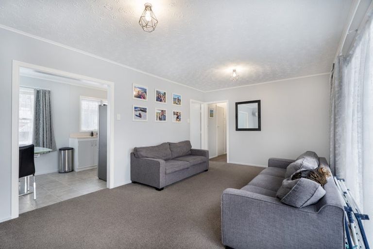 Photo of property in 17 Mountbatten Grove, Clouston Park, Upper Hutt, 5018