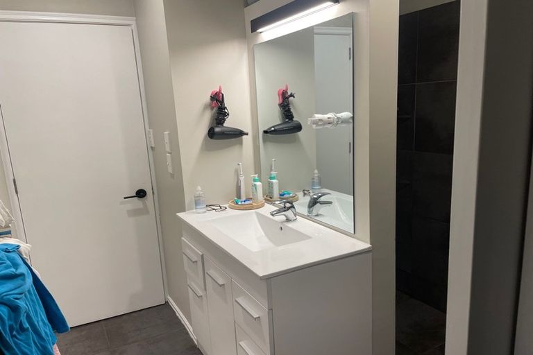 Photo of property in 82b Idris Road, Fendalton, Christchurch, 8052