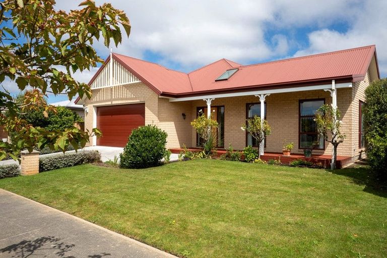 Photo of property in 12 Wagner Crescent, Northwood, Christchurch, 8051