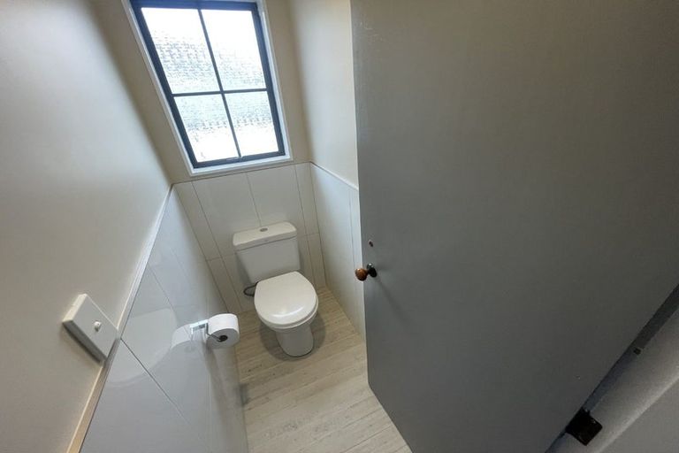 Photo of property in 1/3 Islington Street, Trentham, Upper Hutt, 5018