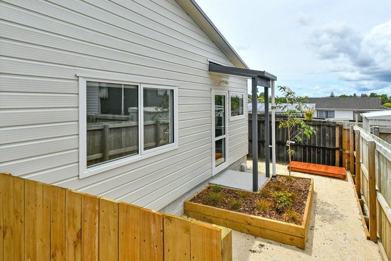 Photo of property in 55b Catkin Crescent, Papatoetoe, Auckland, 2025